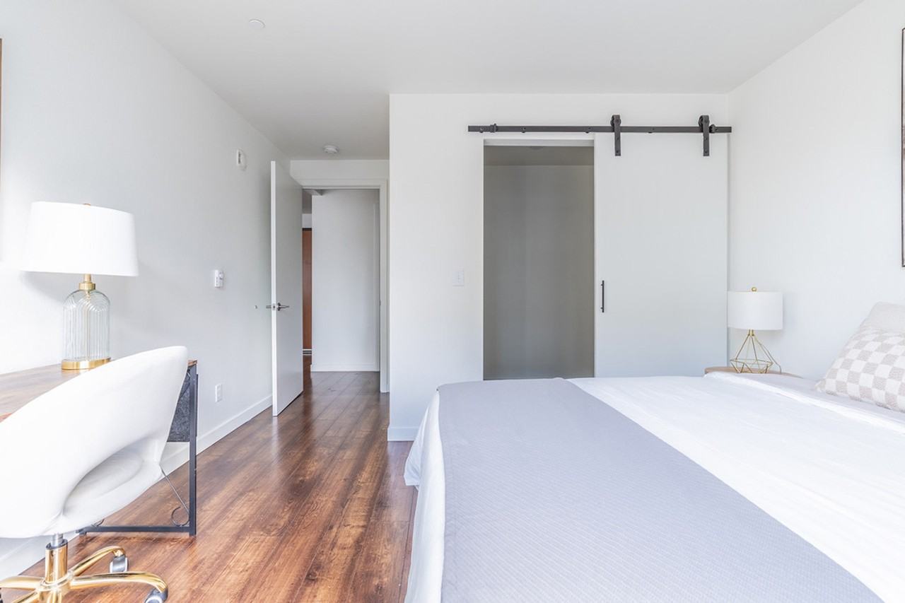 2407 E Union St #1364266P - Photo 6 of 29