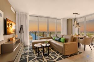 featured image of 4010 South Ocean Drive