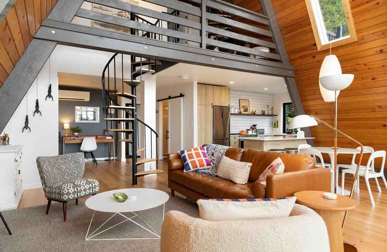 3711 Shorewood Avenue #1035994P - Photo 3 of 50