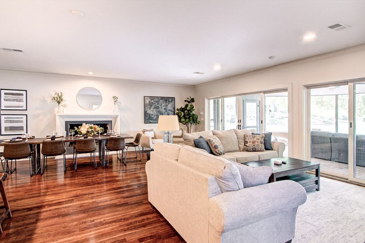 11940 Springpoint Ln #1293792P - Photo 3 of 50