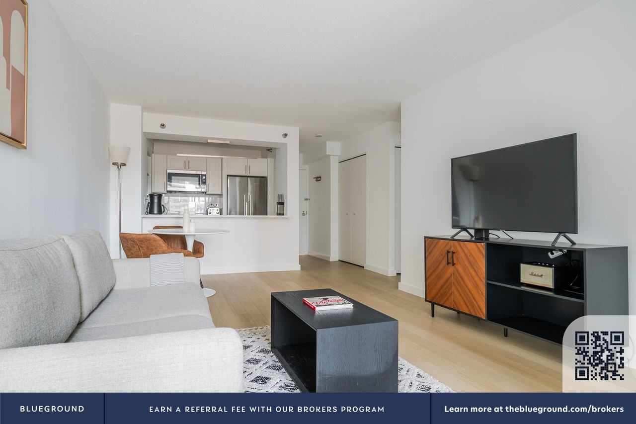 1 Devonshire Pl #1284 - Photo 5 of 30