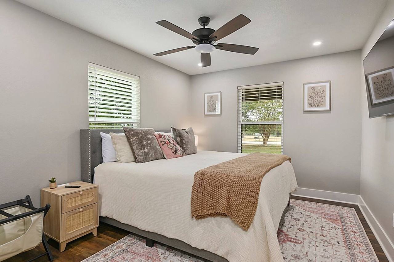 5472 Andert Rd #1328071P - Photo 5 of 30