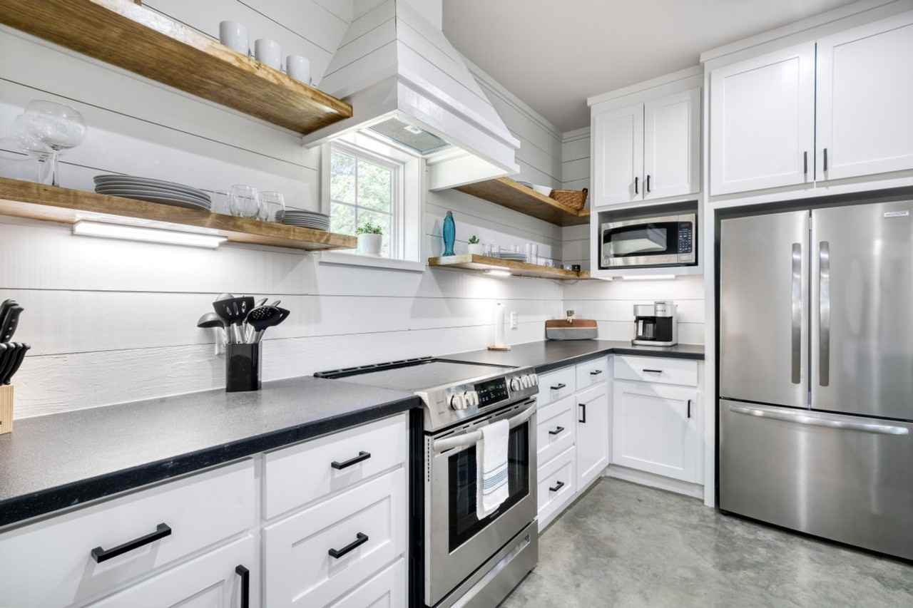 8300 Lone Star Rd #1328077P - Photo 5 of 37