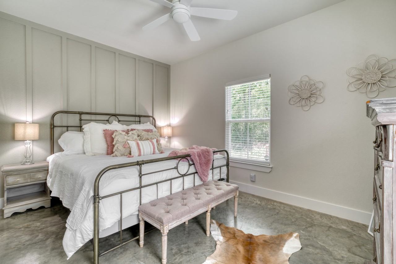 8300 Lone Star Rd #1328077P - Photo 6 of 37