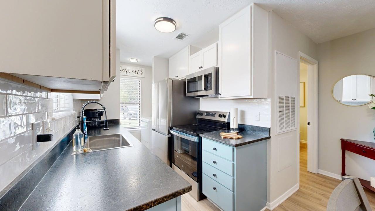 608 Navarro Dr #1328096P - Photo 4 of 29