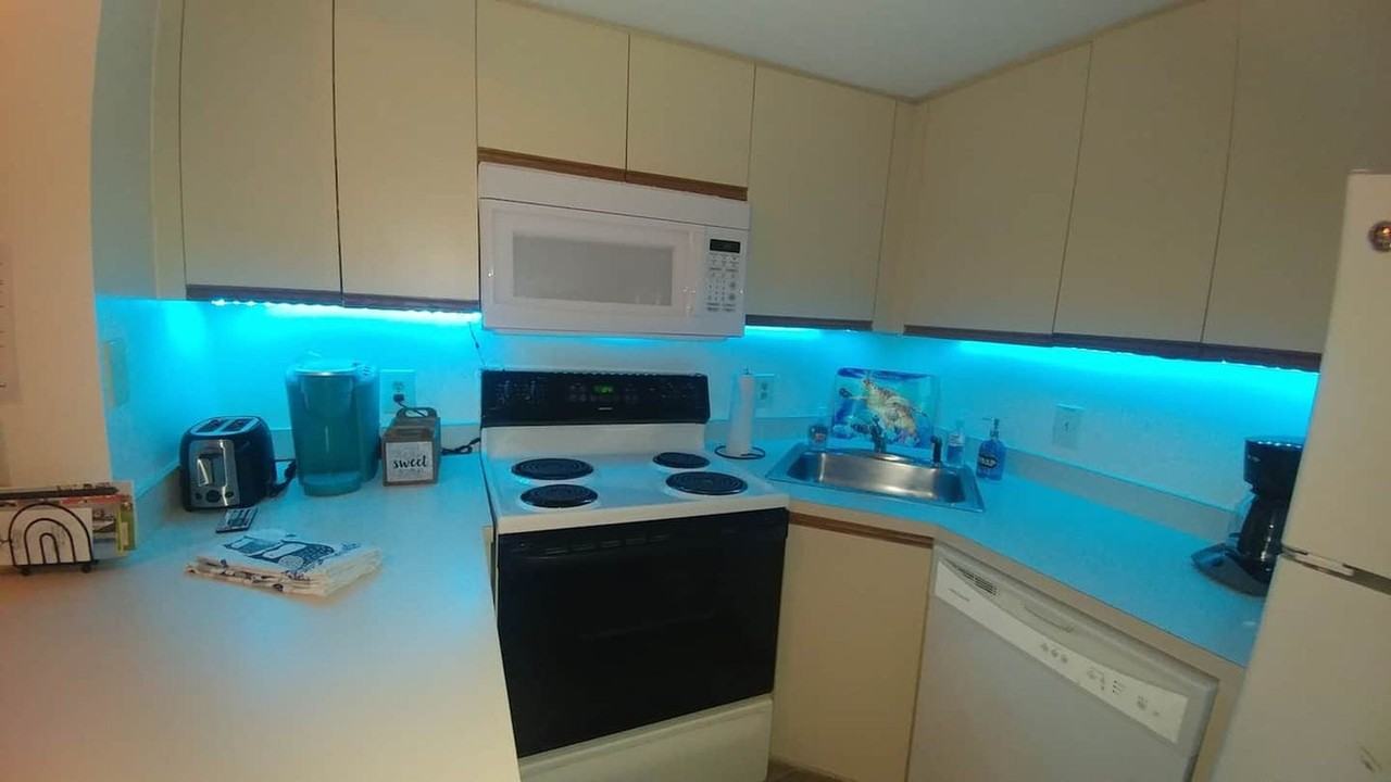 8600 Ridgewood Avenue - Photo 7 of 26