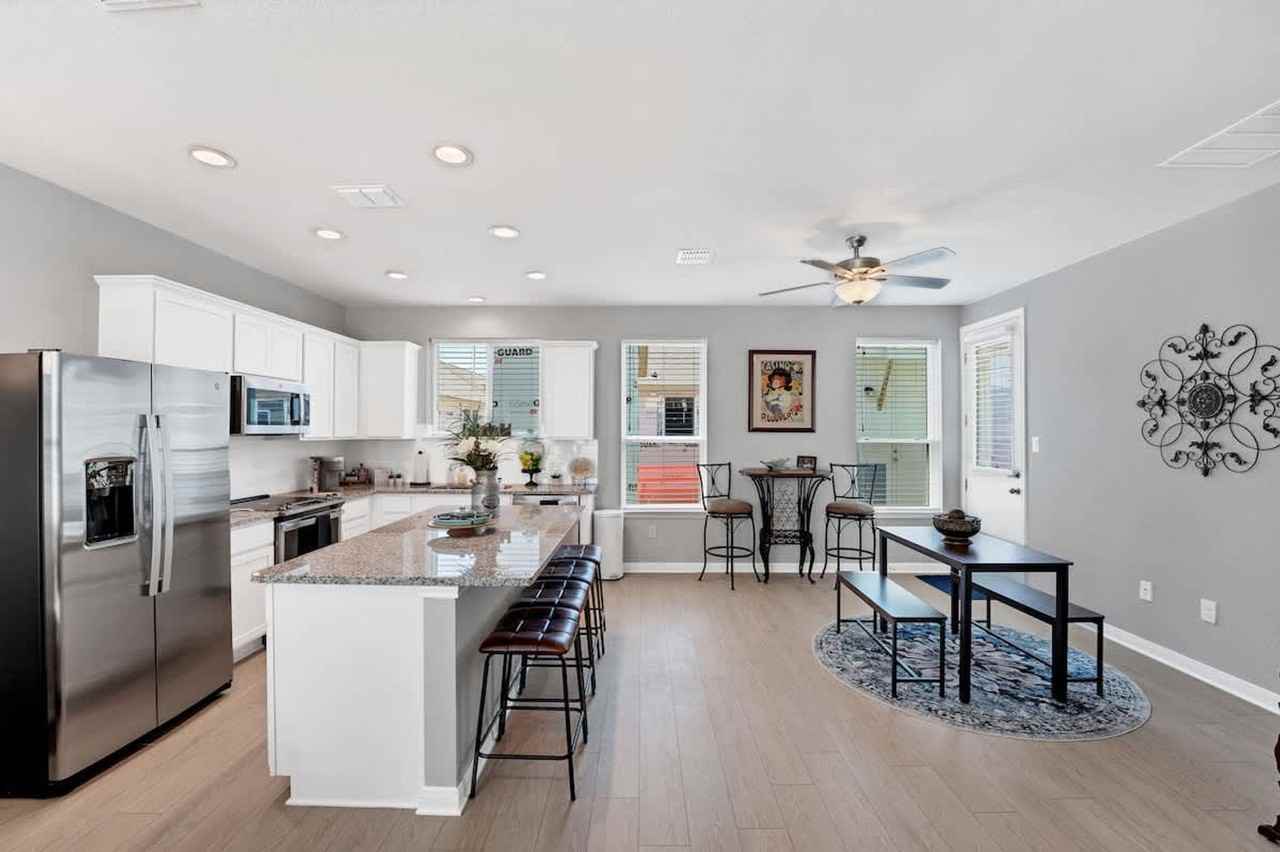 2147 Hofstaat #1351223P - Photo 6 of 16