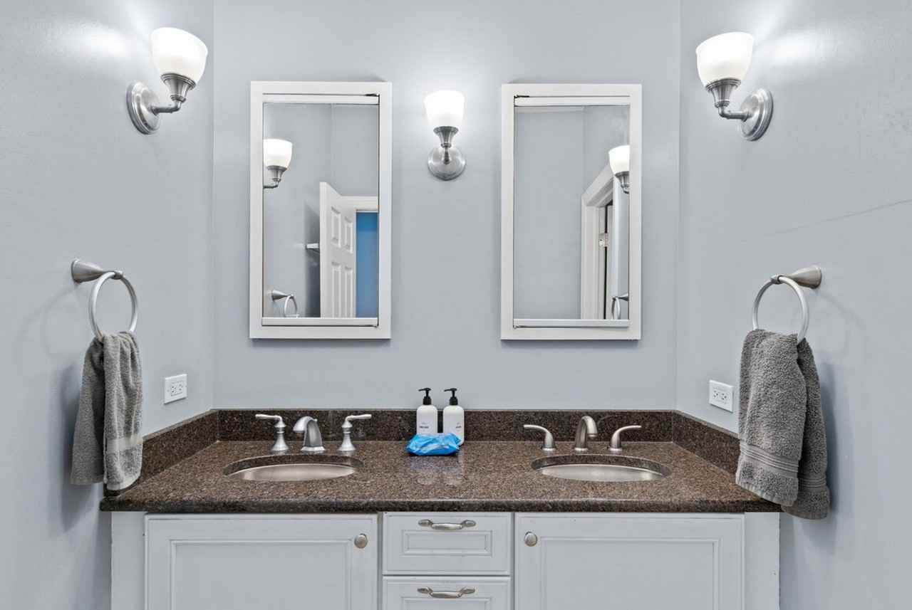 N Fremont St #1359757P - Photo 7 of 16