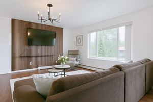 featured image of 3300 Chaparral Cir