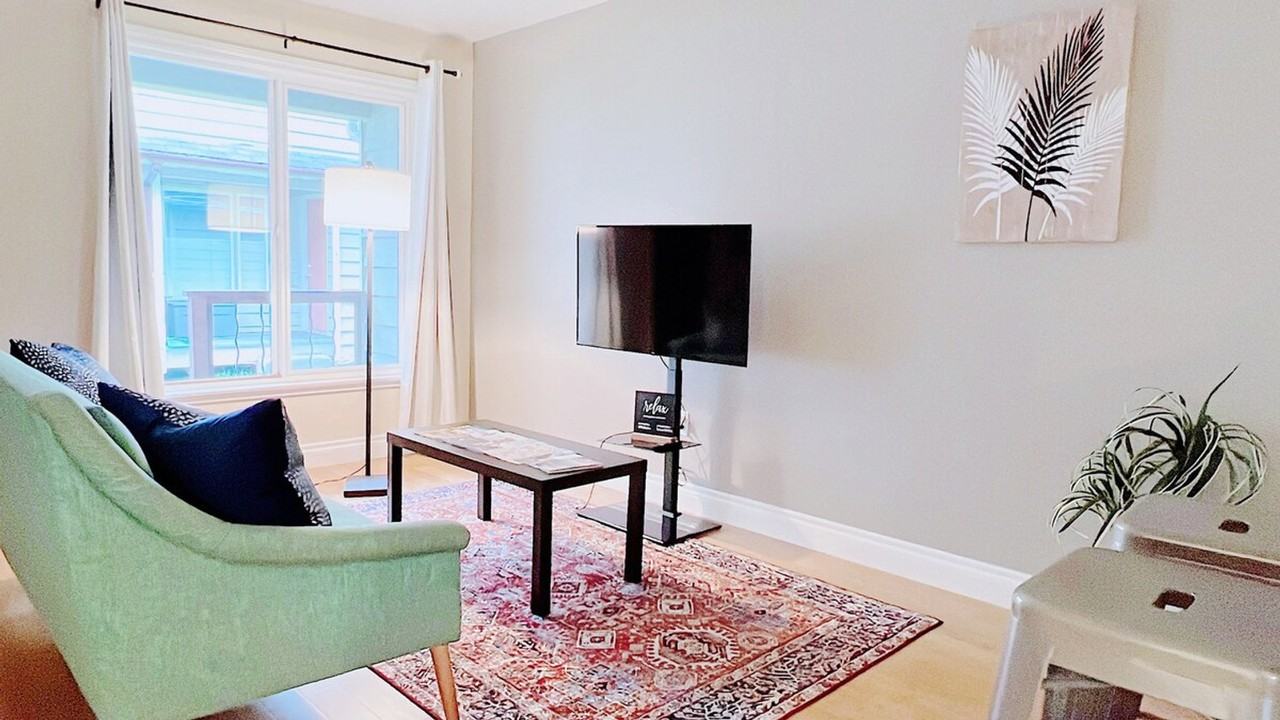 237 W 13th Ave #1284540P - Photo 3 of 10