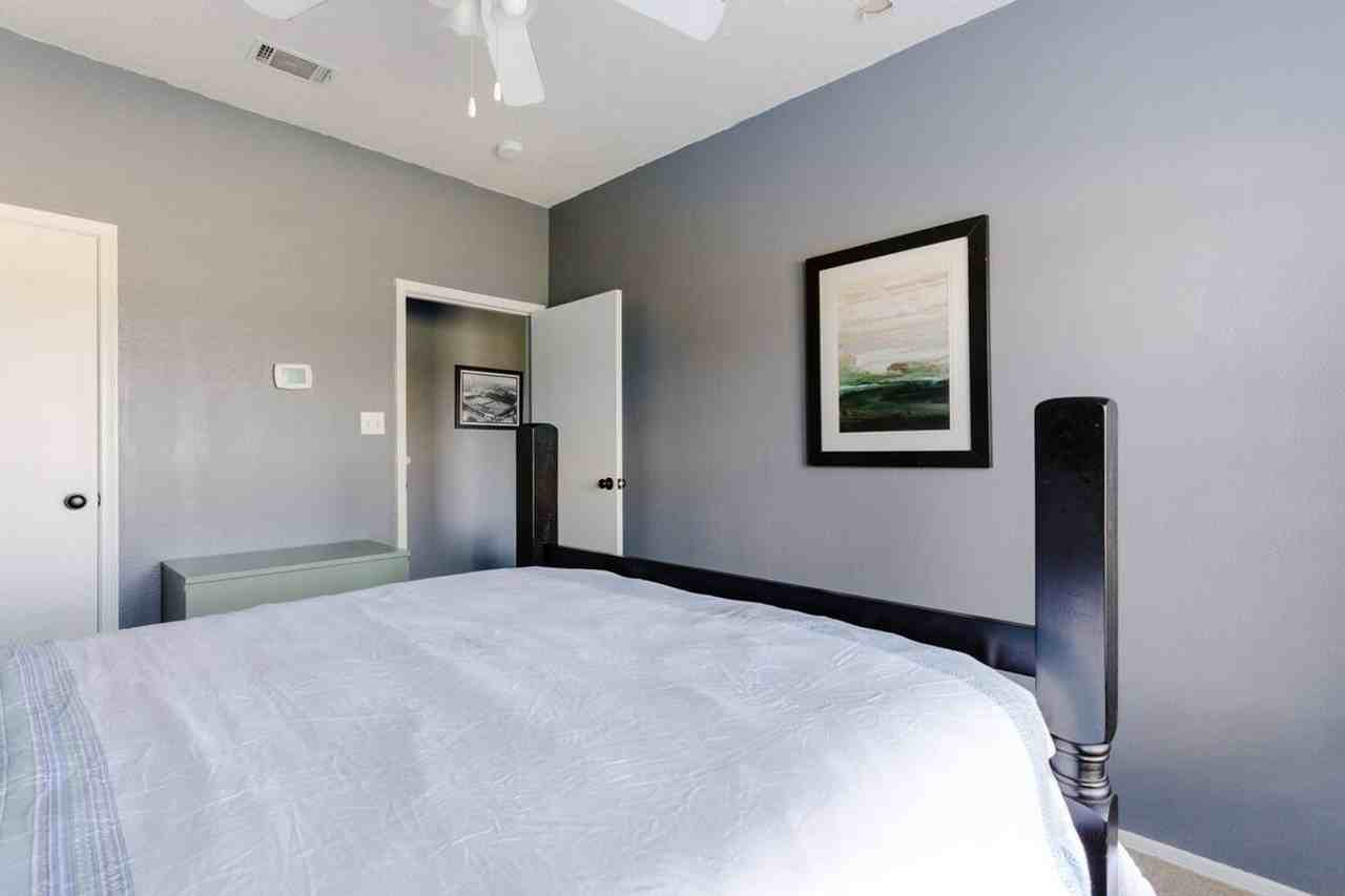 12166 Metric Blvd #1359586P - Photo 6 of 29