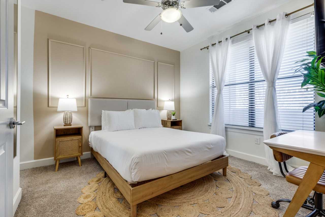 1221 Legacy Dr #1363562P - Photo 7 of 32