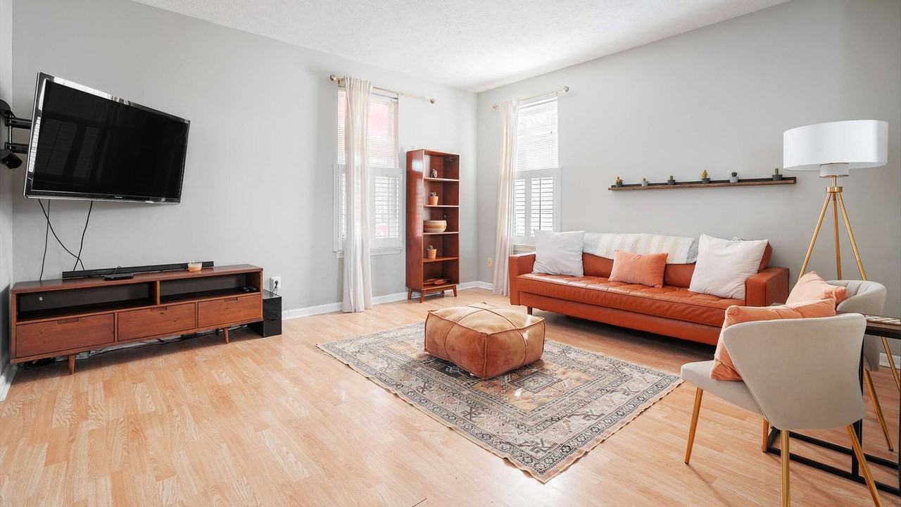 2318 North New Jersey Street #1364144P - Photo 2 of 49