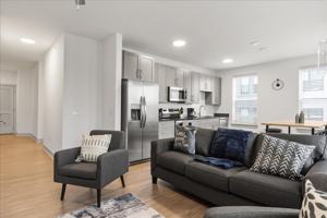 featured image of 2039 Woodburn Avenue