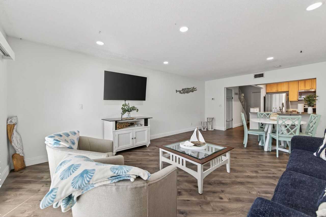 2750 Ocean Shore Blvd #1309071P - Photo 4 of 31