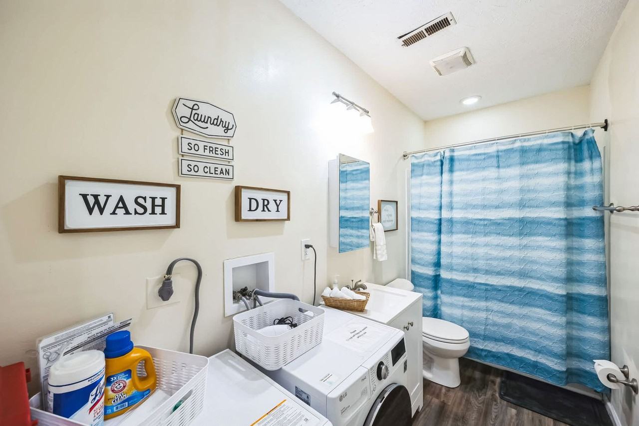 105 Ash St #1364141P - Photo 7 of 24