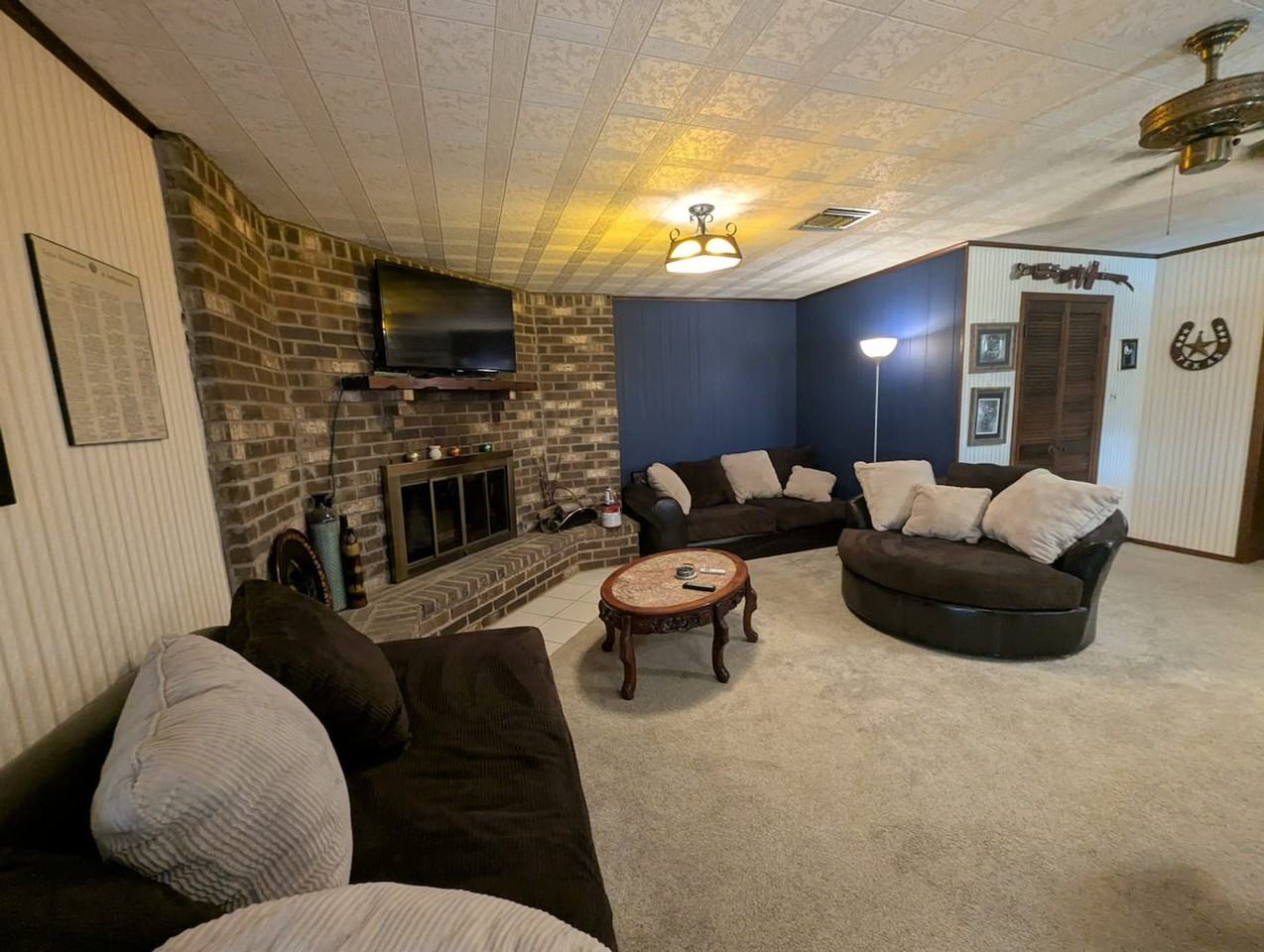 1815 Lee Miller Rd #1332854P - Photo 4 of 18