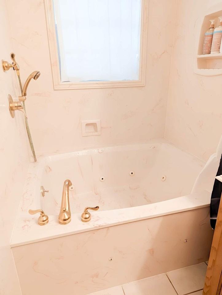 1815 Lee Miller Rd #1332854P - Photo 7 of 18