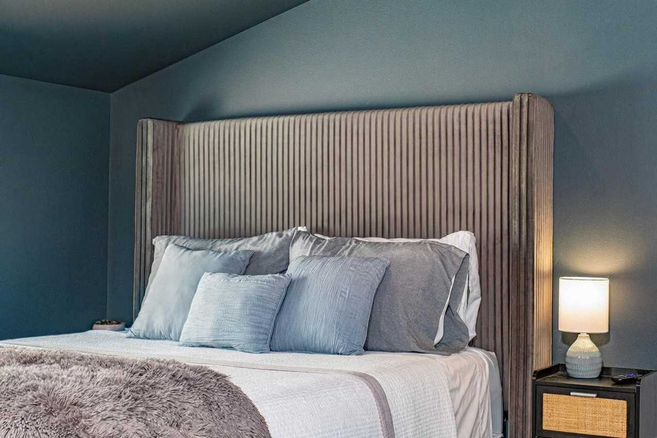 1818 W 39th St #1295600P - Photo 4 of 8