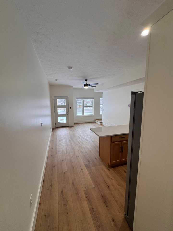 Sunset on 107 - Photo 3 of 10