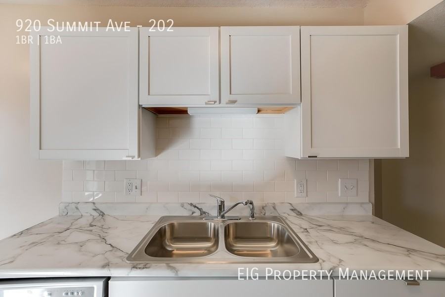 Summit Bryant - Photo 6 of 12