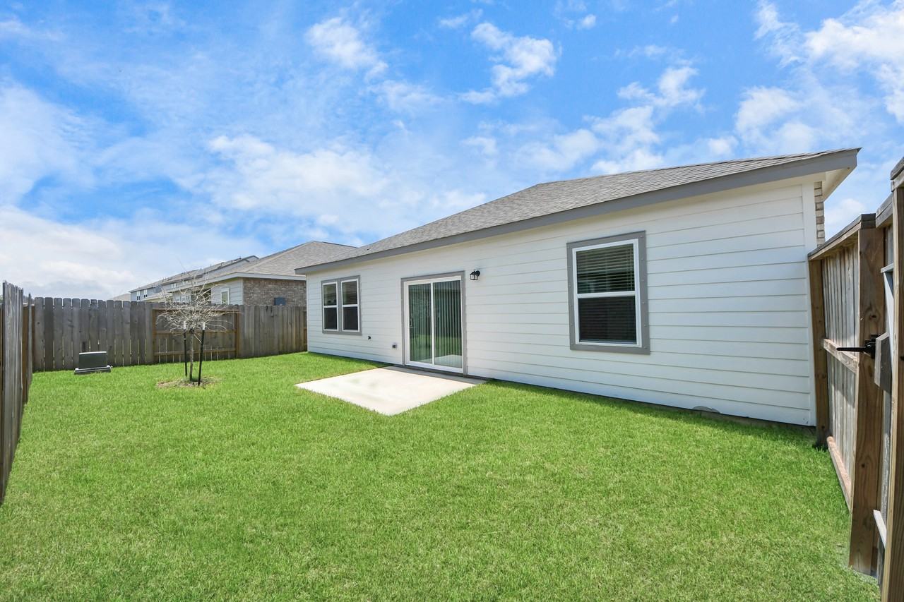 2011 Corsica Creek Lane - Photo 2 of 26