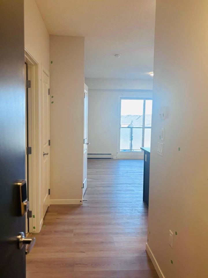 245 Edith Place Northwest - Photo 2 of 11