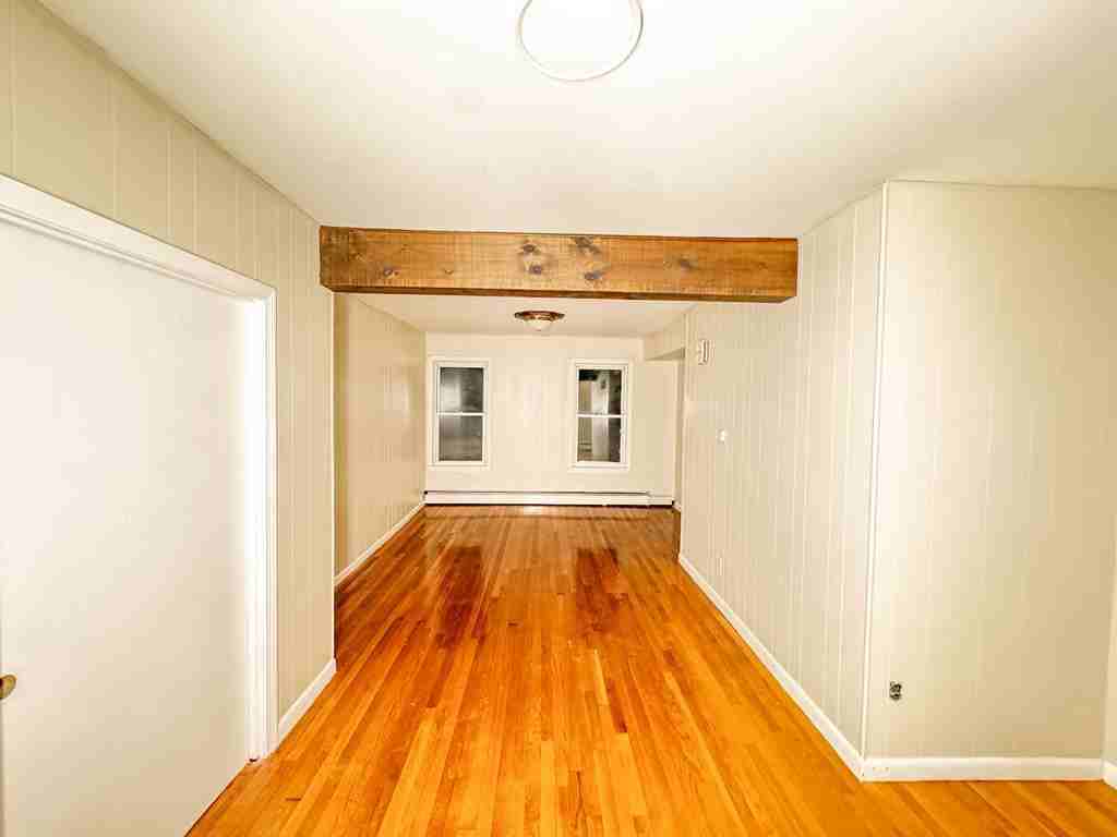 24 Barker St - Photo 6 of 8