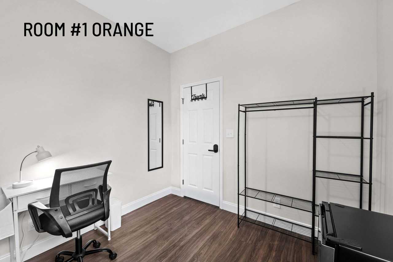 431 Arlington Road North - Photo 4 of 13