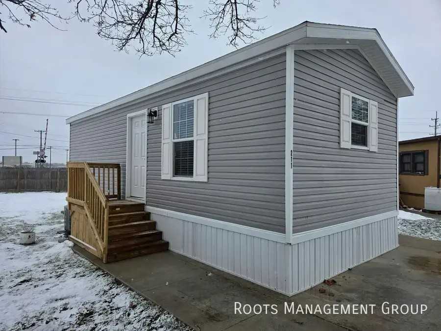 211 Carriage Lane Est #211 - Photo 2 of 19