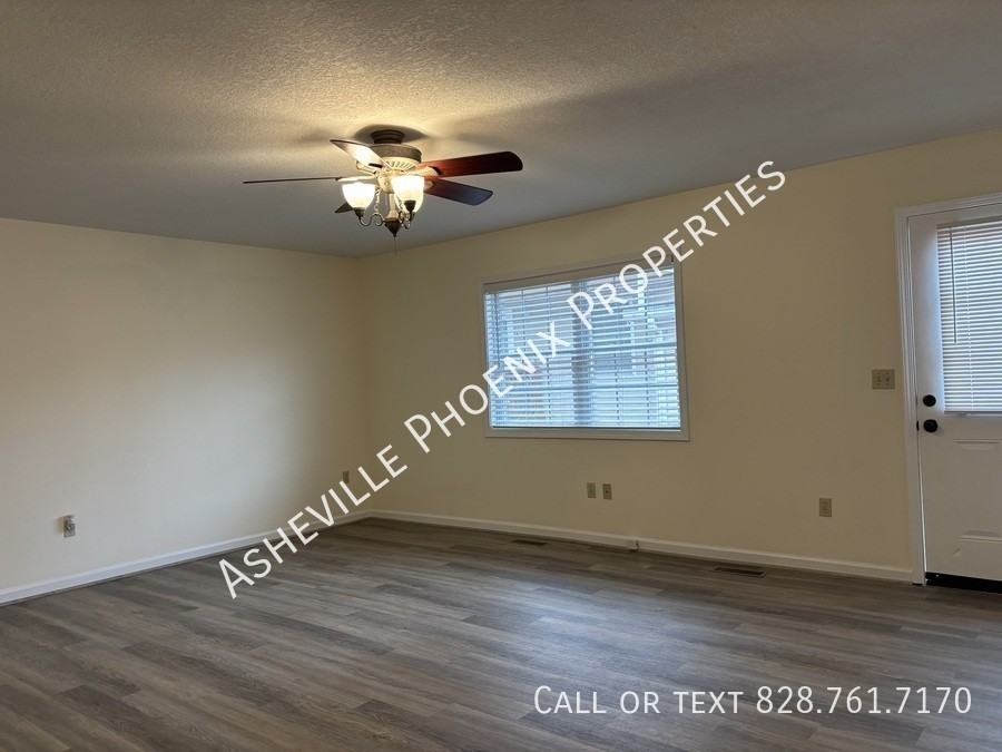 148 Laurel Loop #A - Photo 3 of 13