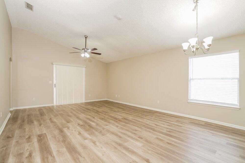 1928 Hunters Trace Cir - Photo 5 of 16