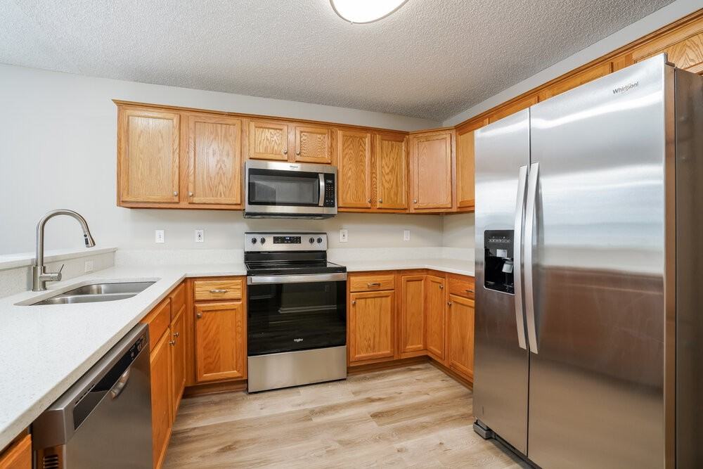 1928 Hunters Trace Cir - Photo 6 of 16