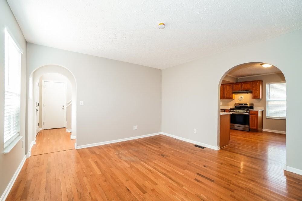 5086 Sand Ct - Photo 5 of 18