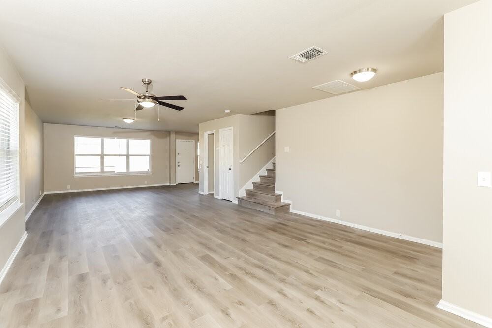 9475 Mulberry Path - Photo 4 of 16