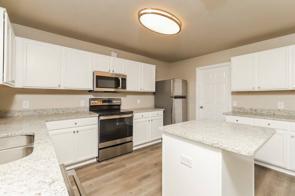 9475 Mulberry Path - Photo 6 of 16