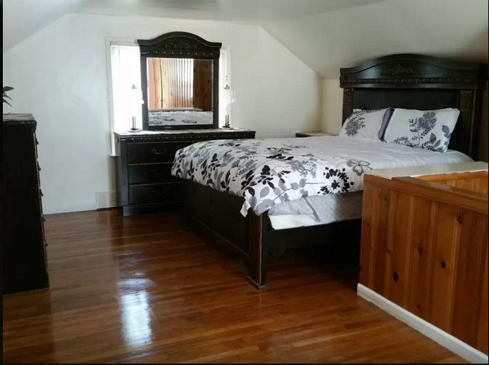 7794 Abington Avenue - Photo 5 of 6