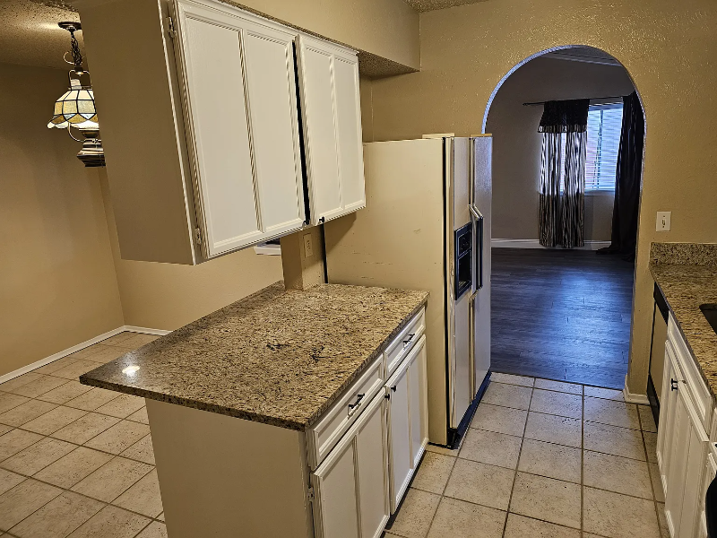 1733 Crystal Way - Photo 7 of 16