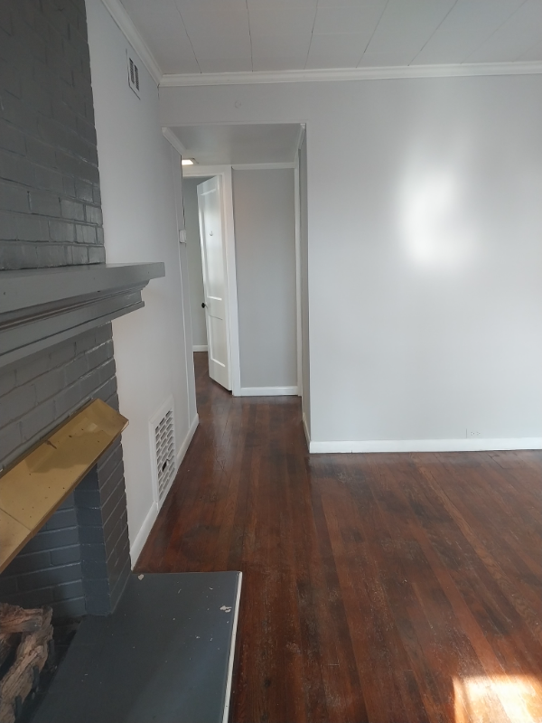 208 East Tennessee Avenue - Photo 2 of 7