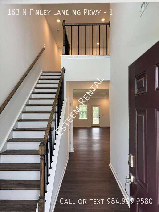 163 N Finley Landing Pkwy #1 - Photo 4 of 18