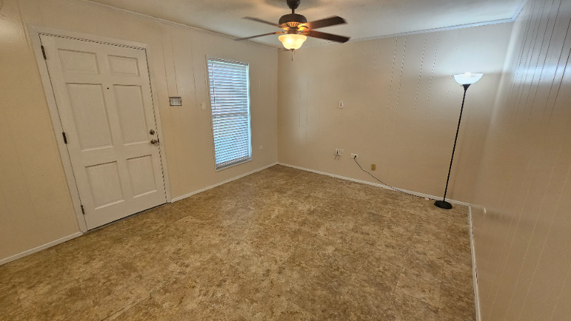 307 Westfield Avenue - Photo 3 of 8