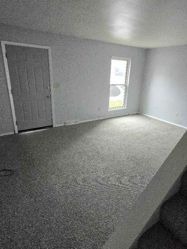 7037 Paxton Rd - Photo 3 of 19