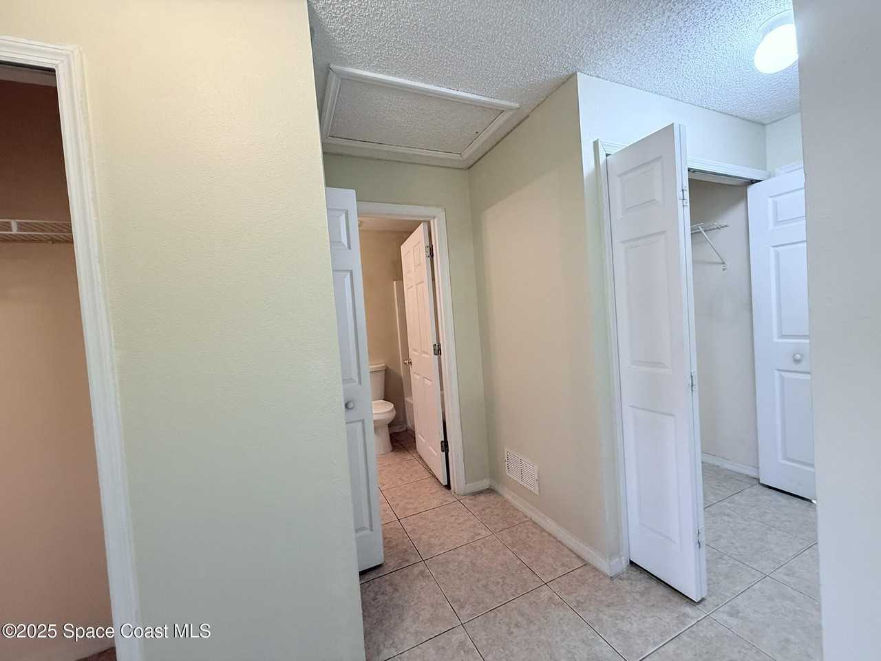 3232 Wallace Ave Se #3232 - Photo 7 of 40