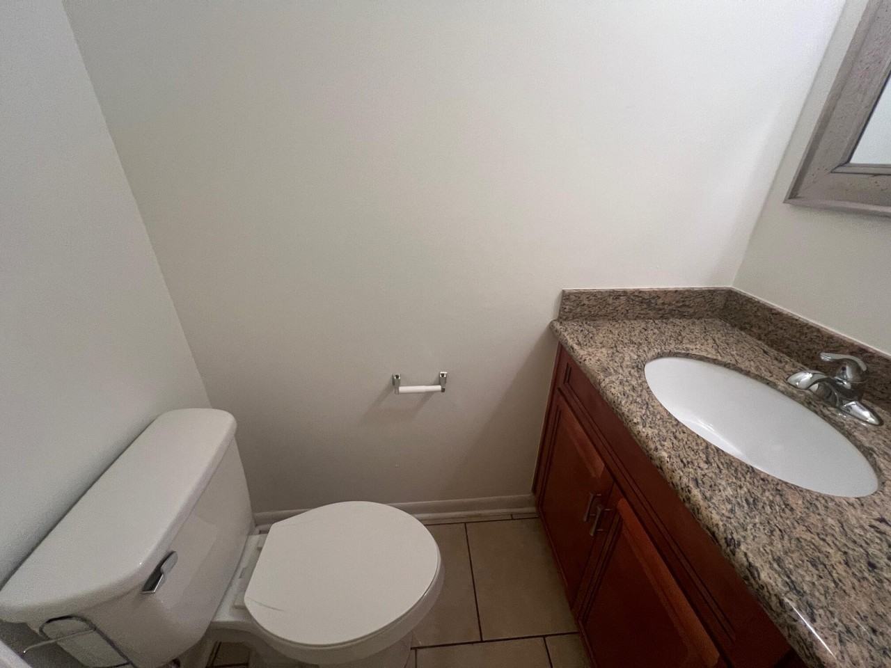 115 Hughes St Ne #115D4 - Photo 4 of 29