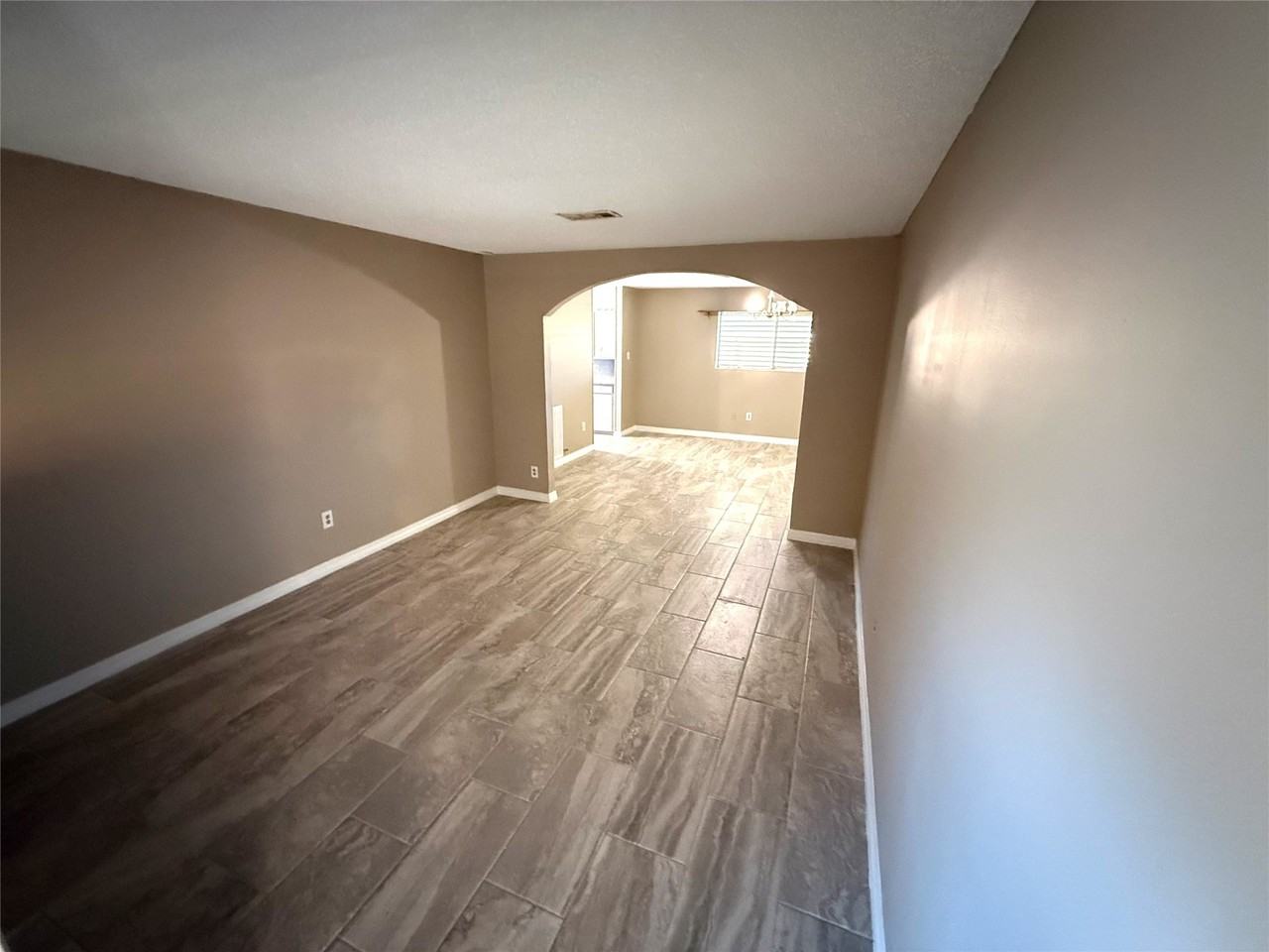 2320 14th Ave N #2320 - Photo 4 of 19