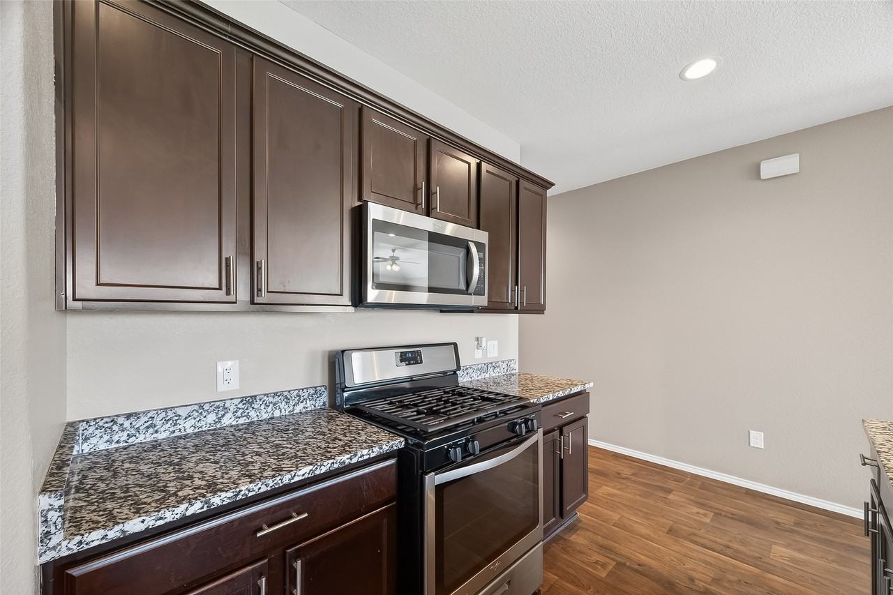 3311 Specklebelly Dr #3311 - Photo 4 of 39