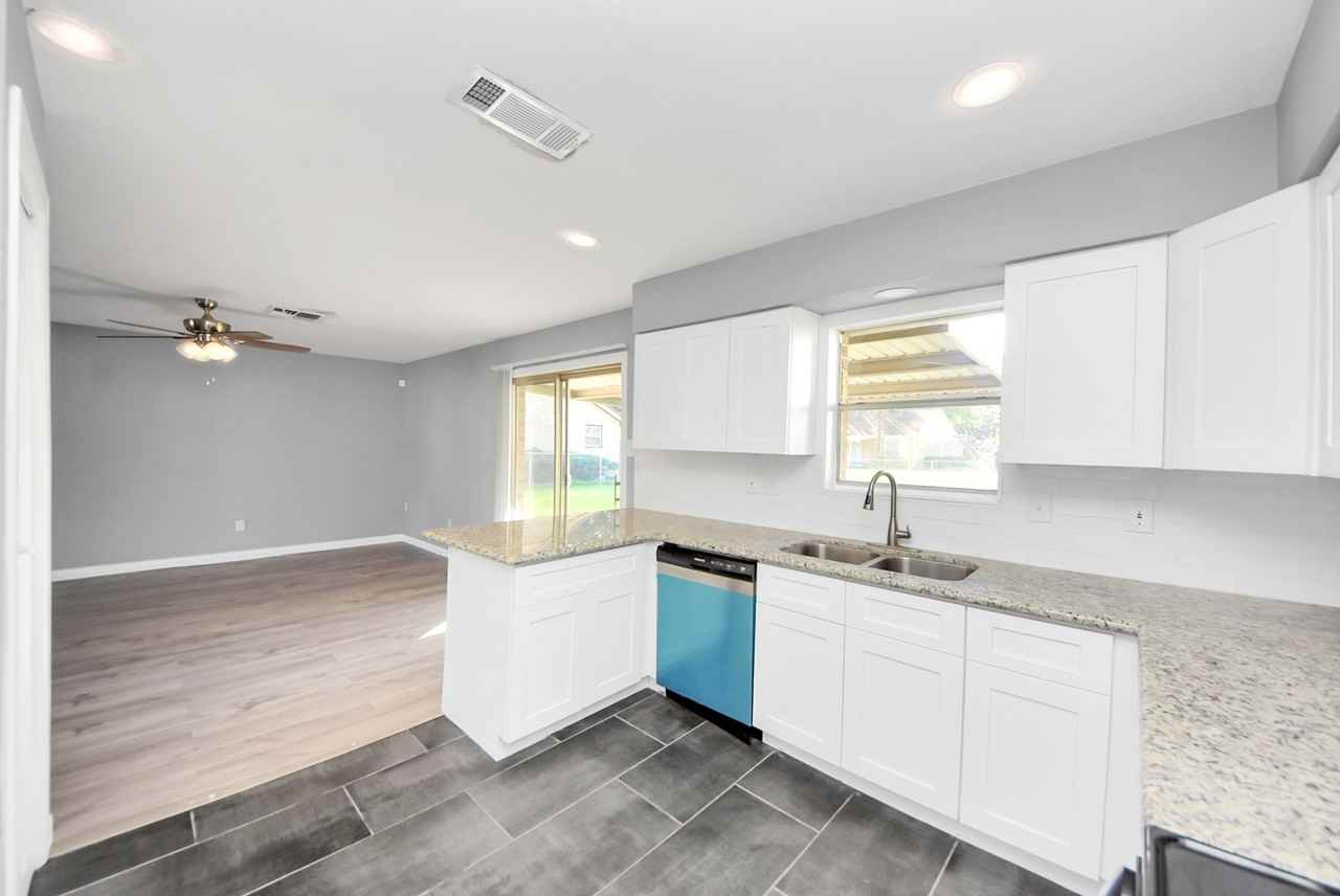 1122 Union Valley Dr #1122 - Photo 4 of 38