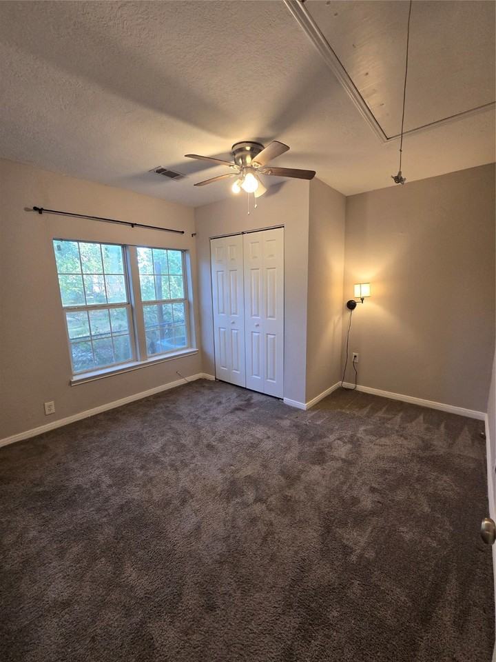 511 S Roosevelt Ave #511 - Photo 2 of 13