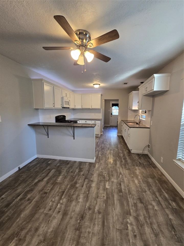 511 S Roosevelt Ave #511 - Photo 6 of 13