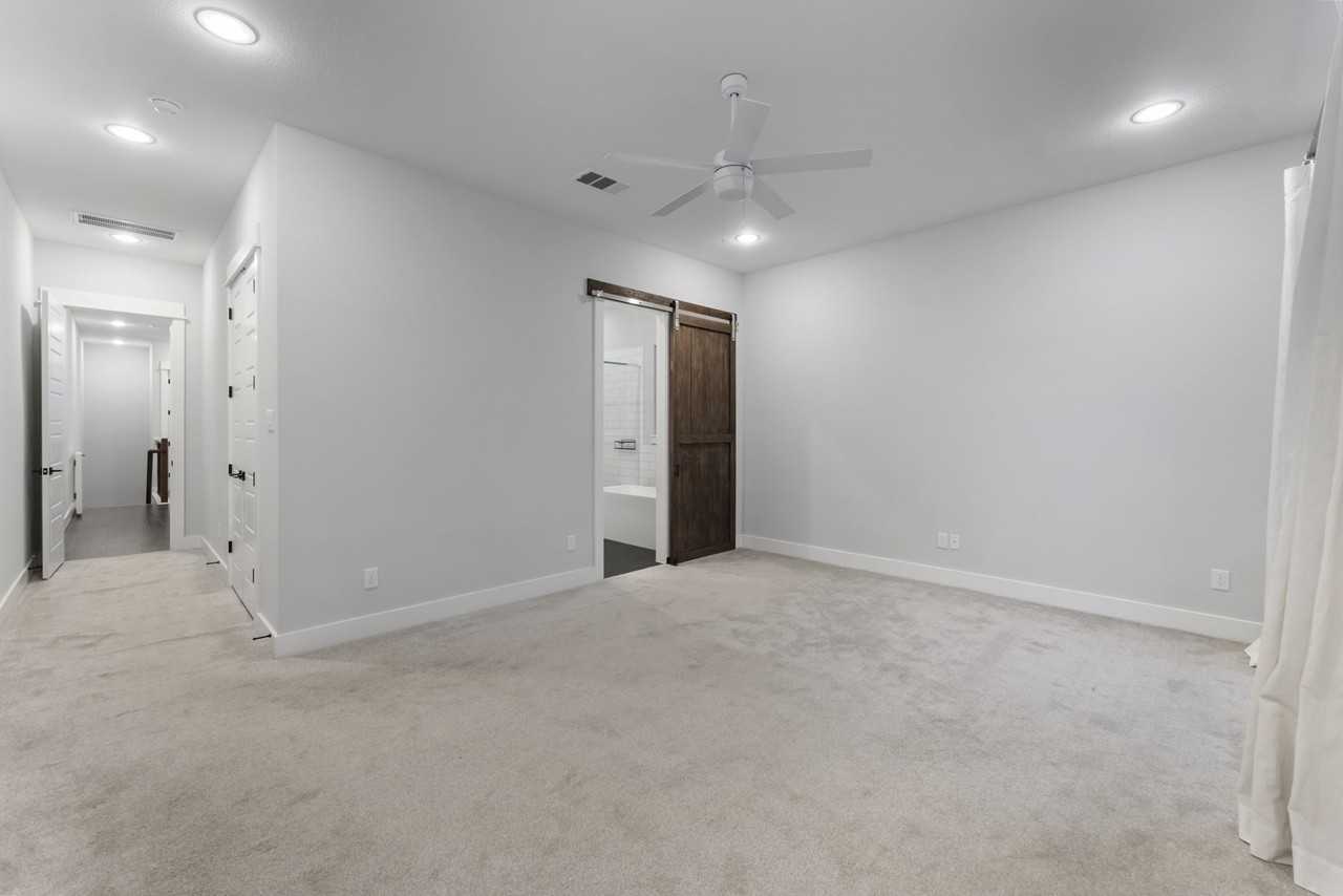 113 Coronado St #113 - Photo 5 of 39